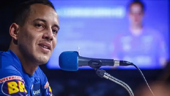 Cruzeiro não tem nenhum risco deve sofrer o transfer ban com o meia Rodriguinho