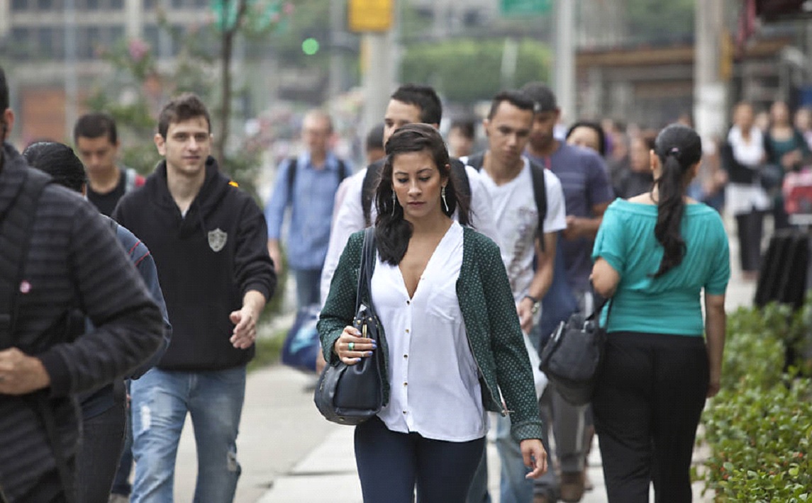 IPSEMG divulgou edital com 280 vagas para concurso público com salários podendo chegar até R$5.358,06. Imagem ilustrativa