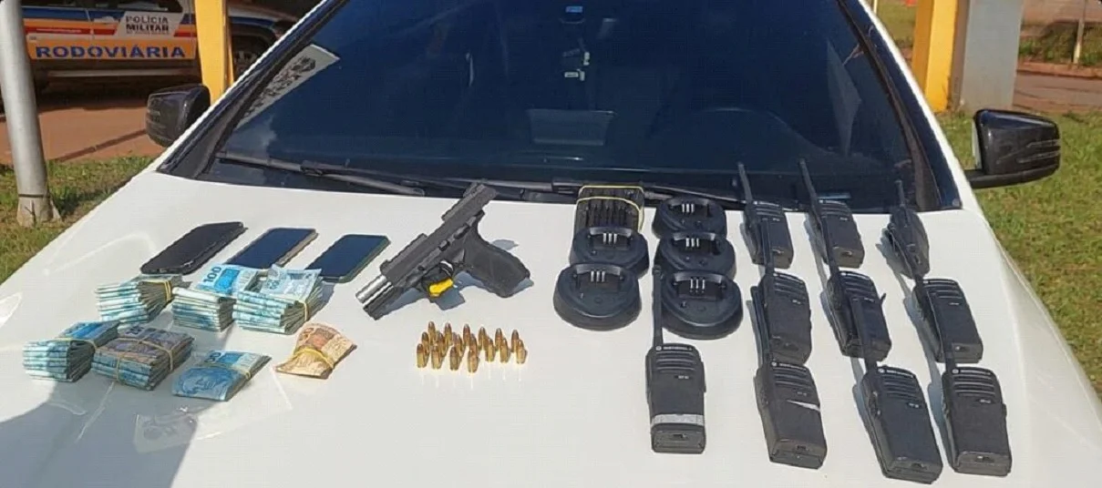 Minas Gerais: Produtor levado à delegacia é liberado pela polícia após apresentação de documentos. Materiais encontrados.