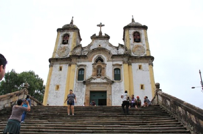 Homem é assassinado em escadaria de Ouro Preto. Imagem ilustrativa.