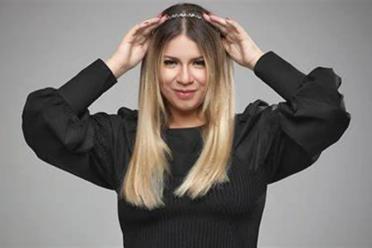 Brasil: Fotos de Marília Mendonça no IML vazam na Internet. Foto da cantora