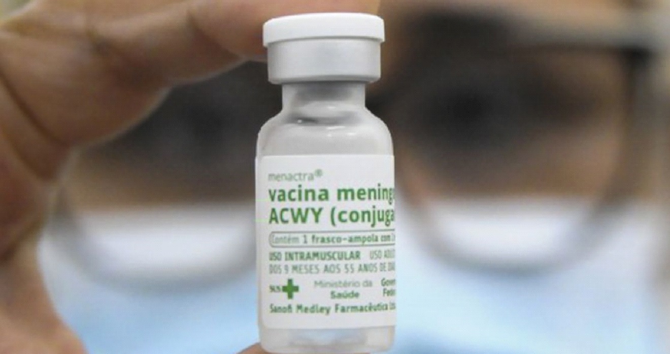 Minas Gerais = A campanha de vacinação contra a meningite C está acabando com previsão de término até o dia 30 de abril. Foto da vacina.