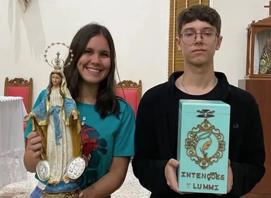 Adolecentes foram mortos em ataque a escola foto do casal