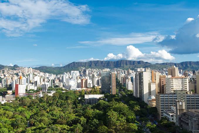 Com ventos de 40km/h, sensação térmica em BH chegou a -5ºC foto de BH