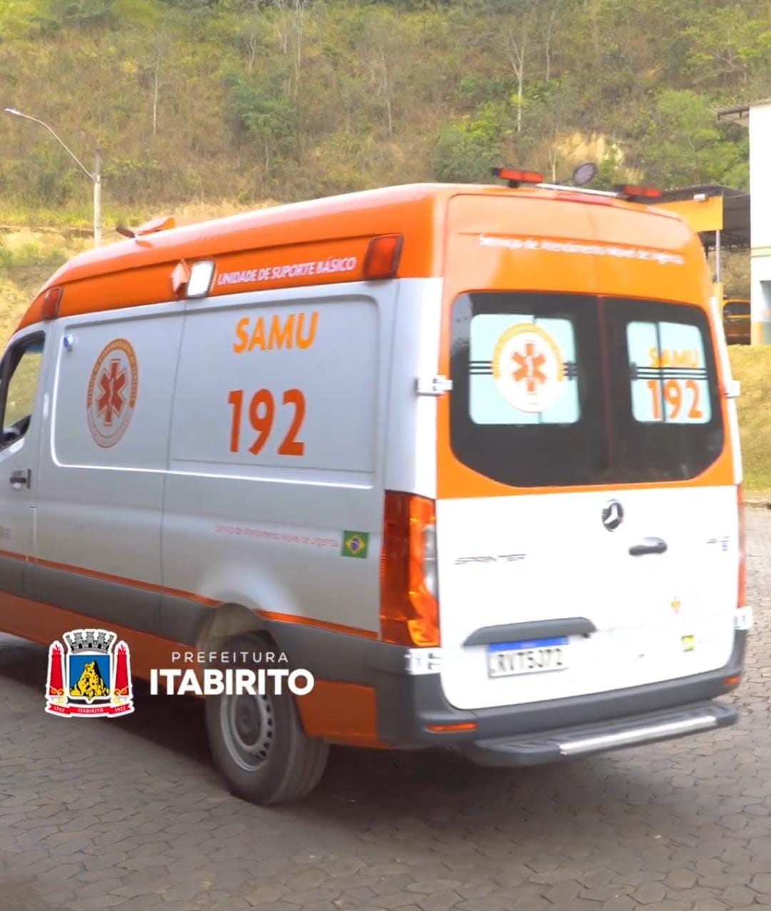 Base Descentralizada do SAMU é inaugurada em Itabirito foto de um carro do samu