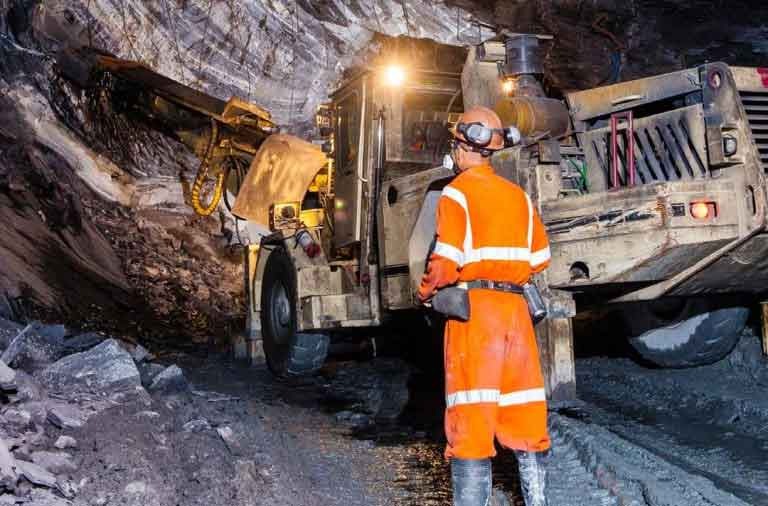 AngloGold pretende transformar a área de sua primeira mina em um complexo comercial e turístico. Foto de uma mina