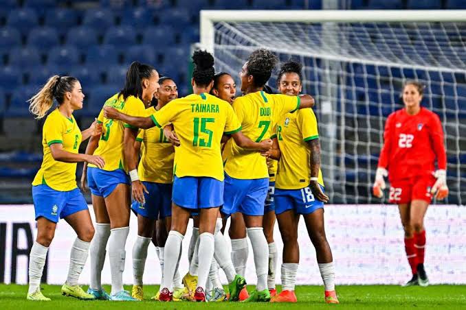 Brasil goleia Panamá e começa Copa do Mundo com o pé direito.