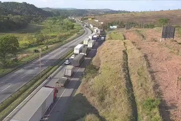 Felizmente, não houve um congestionamento significativo no local. Foto de como estava o trânsito local.