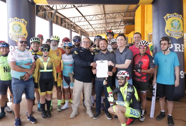 Projeto piloto visa aumentar segurança viária e reduzir criminalidade nas rodovias federais. Foto do evento que ocorreu.