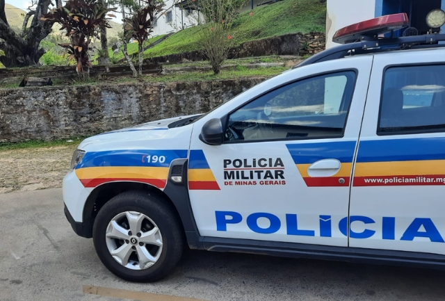 O homem de 40 anos tinha um mandado de prisão em aberto e foi detido pelas equipes militares na tarde de quinta-feira (19). Foto meramente ilustrativa.