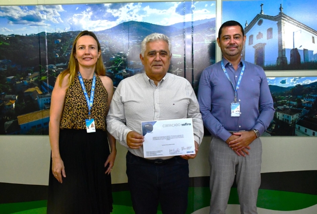 Município se destaca por práticas de governança e responsabilidade socioambiental na administração pública. Foto do selo recebido.