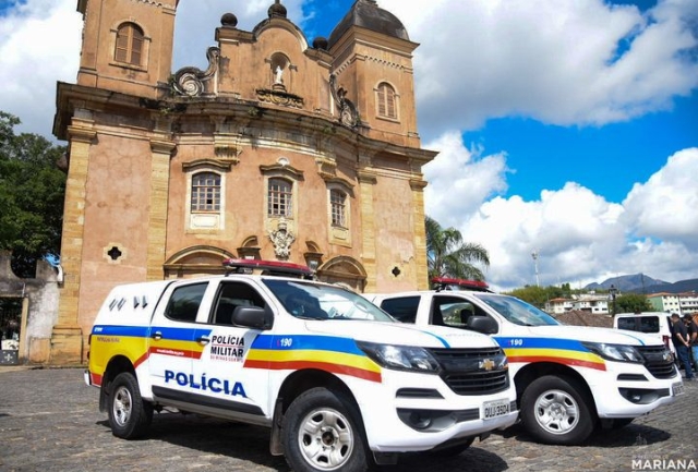 Polícia Militar apreendeu 88 munições, além de maconha, cocaína, balança de precisão e réplica de arma de fogo na casa do suspeito. Foto ilustrativa.