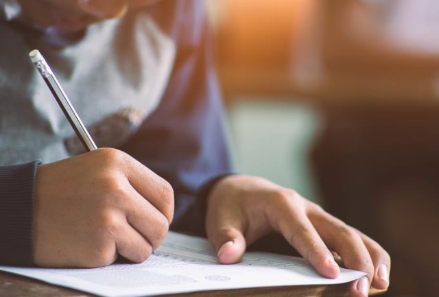Alunos do município se destacam em aprovações em institutos federais e olimpíadas de matemática.