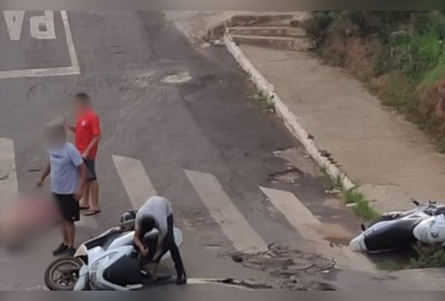 Acidente ocorreu em frente à UBS do bairro São José na noite desta sexta-feira (29).