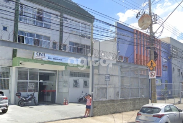 Jovem de 20 anos denuncia caso de incesto e estupro que teria ocorrido na infância.