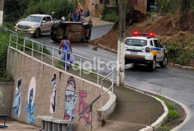 Acidente sem vítimas em Itabirito.
