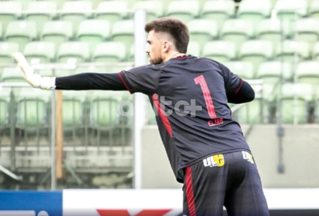 América reforça o gol com Elias, ex-Itabirito fc.