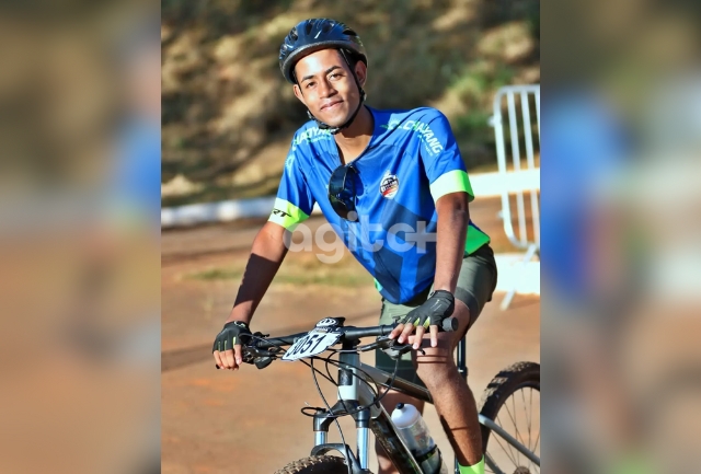 Endrick representa a determinação e o espírito esportivo, provando que com apoio e dedicação.